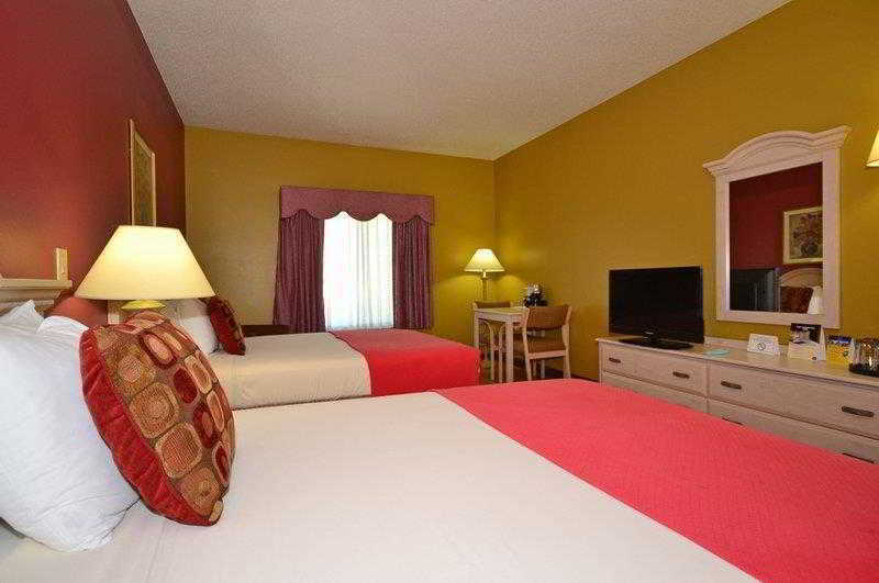 Best Western Plus Des Moines West Inn & Suites Clive Номер фото