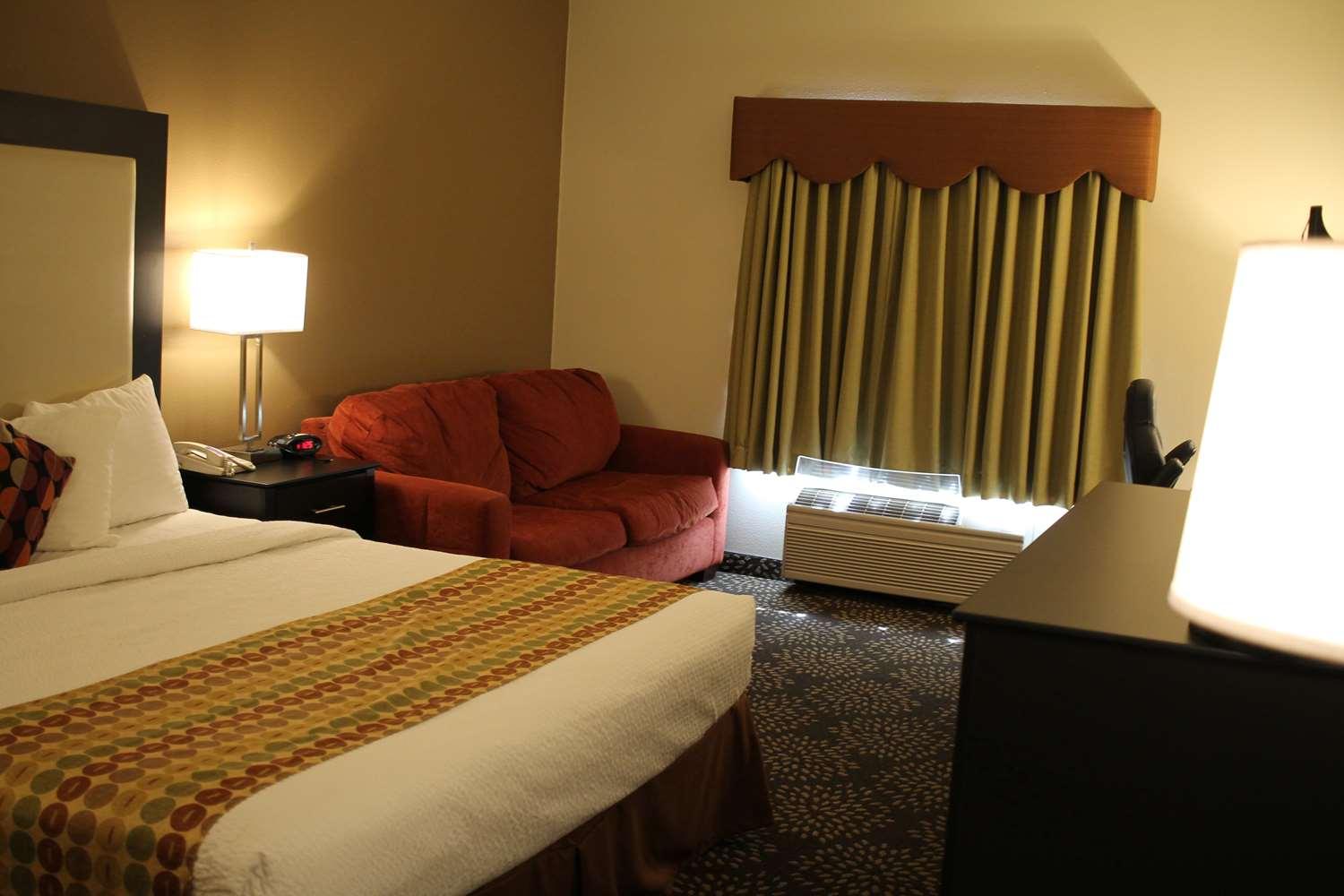 Best Western Plus Des Moines West Inn & Suites Clive Екстер'єр фото