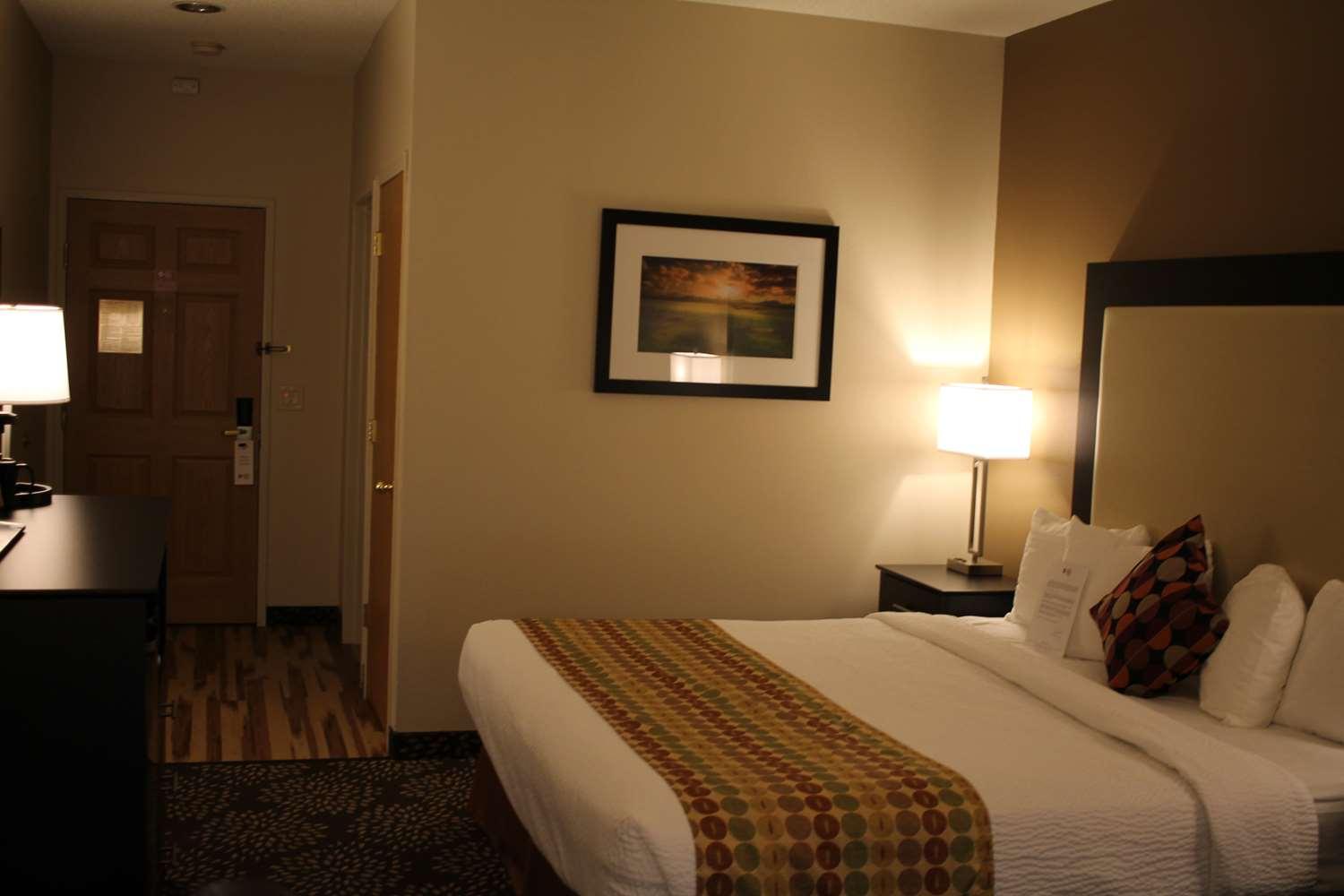 Best Western Plus Des Moines West Inn & Suites Clive Екстер'єр фото
