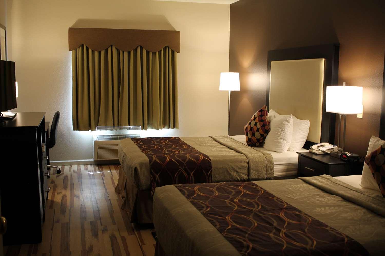 Best Western Plus Des Moines West Inn & Suites Clive Екстер'єр фото