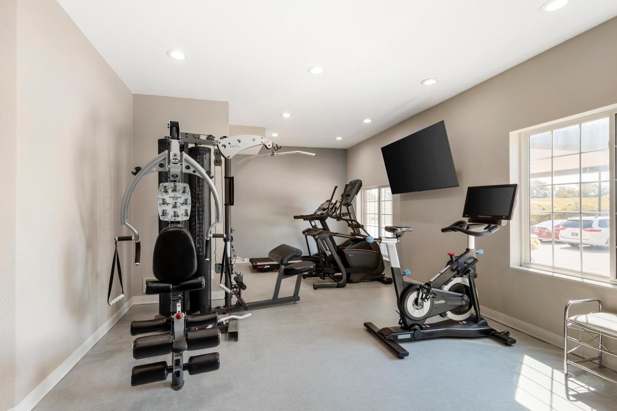 Best Western Plus Des Moines West Inn & Suites Clive Екстер'єр фото