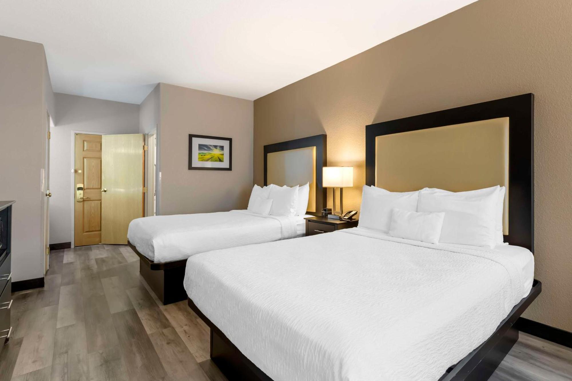 Best Western Plus Des Moines West Inn & Suites Clive Екстер'єр фото