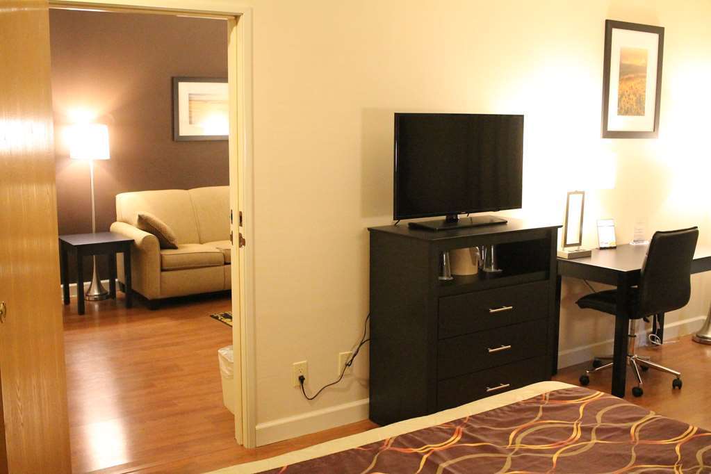 Best Western Plus Des Moines West Inn & Suites Clive Номер фото